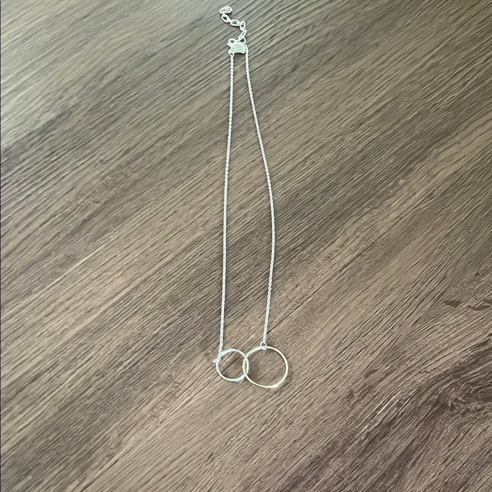 925 Sterling  Silver Features Necklace 2 Interlocking Circular Hoops pendant